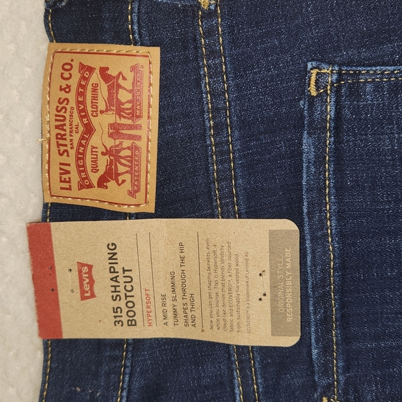 LEVI'S 315 SHAPING BOOTCUT WOMENS JEANS SIZE 31×30 NEW WITH TAGS - Picture 5 of 16